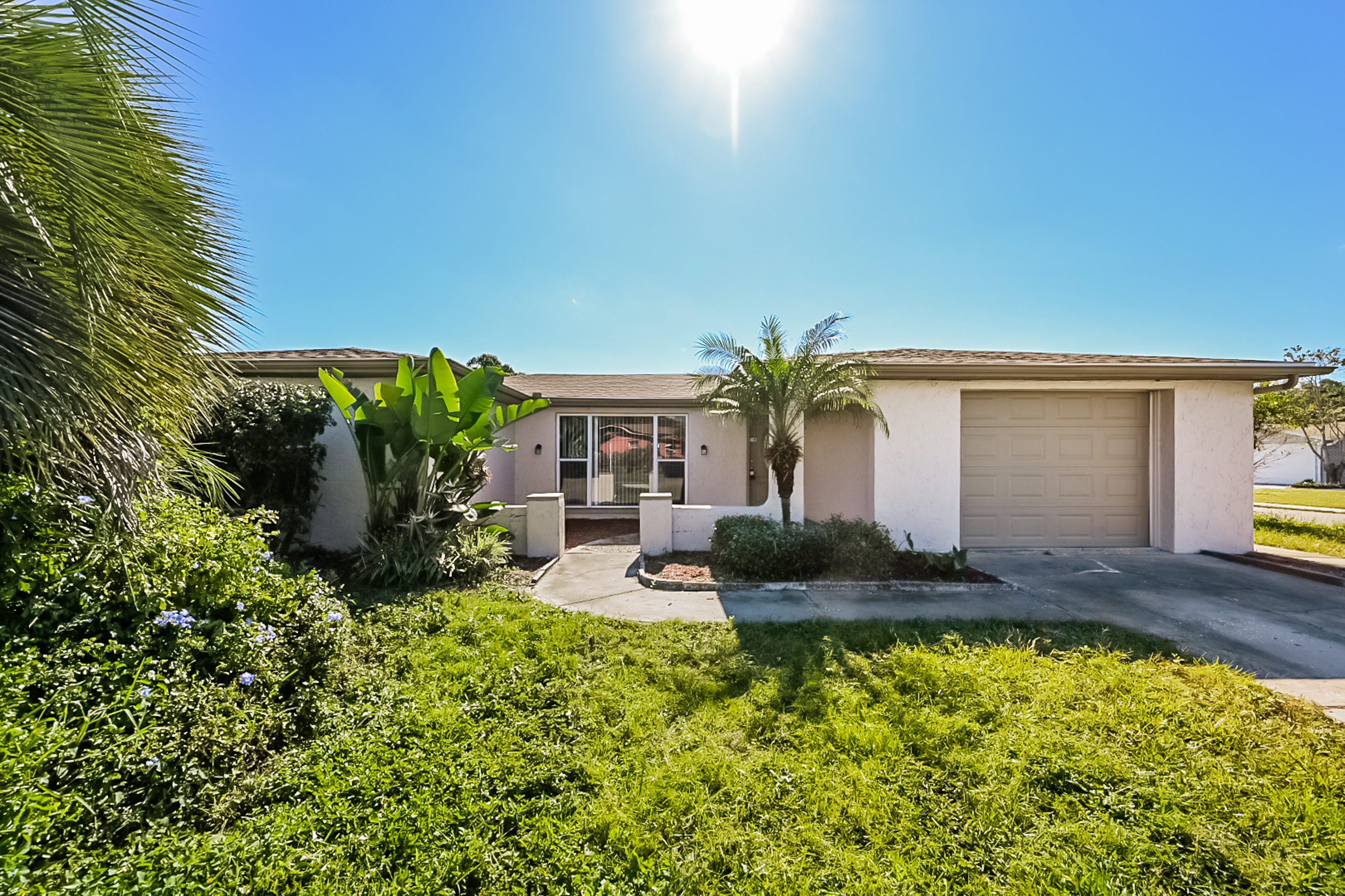 3246 Supreme Dr Holiday, FL 34691